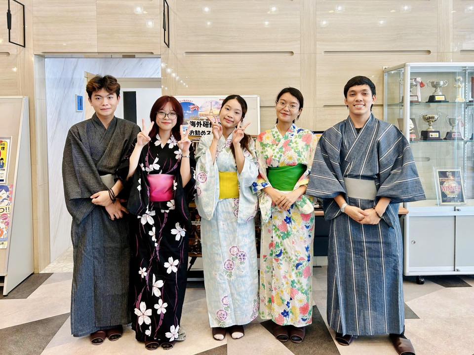 BUỔI NGOẠI KHÓA - GIAO LƯU VĂN HÓA QUỐC TẾ TẠI NHẬT BẢN